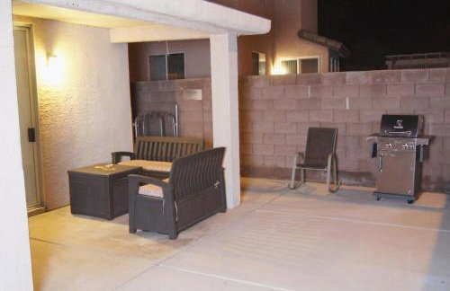 Single Story Beautiful home - Photo 16