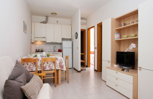 3 bedroom House in Lignano Sabbiadoro with garden and terrace - Photo 2