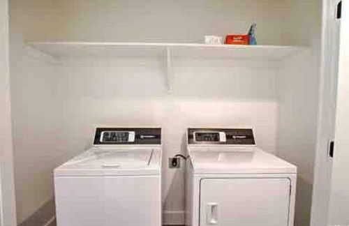 Skybridge Bear Lake Sleeps 61-75 with condo add-on - Foto 57