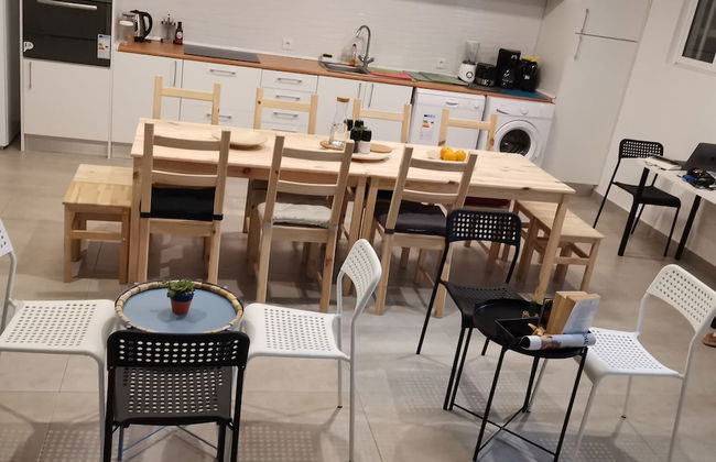 "room in Guest Room - Hostel Próximo A Praia P/ Surf Na Caparica" - Photo 9