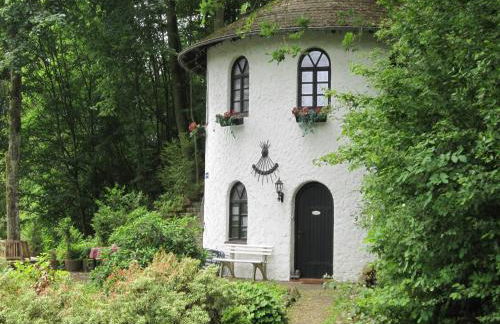 Strotzbusch Forest Hideaway - Foto 11