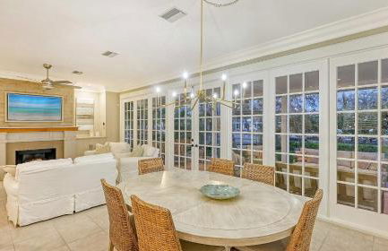 Blue Lagoon Hideaway 3BR Coastal Chic Retreat - Foto 11