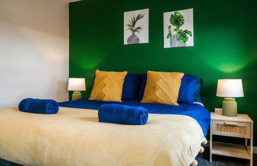 3 BD Parking Sleeps 5 - Foto 42