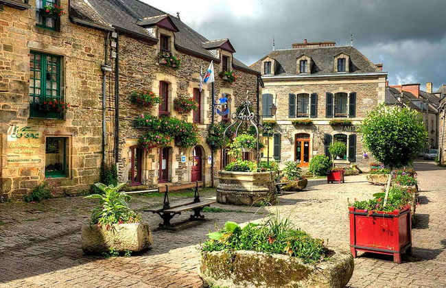 Modernly Furnished Cottage With Beautiful Terrace by a Lake - Foto 43