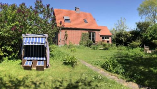 NEU! Ferienhaus mit Naturgarten - Foto 2