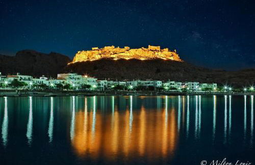 Haraki Mare Studios beach front - Foto 44