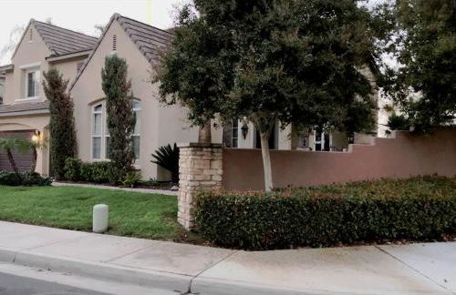 Evonvale Dream! Big Heated pool, jacuzzi seats 16! - Foto 43