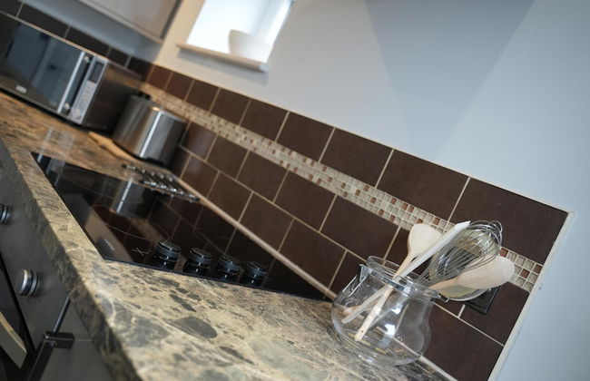 Charming 1-bed & Balcony Flat in Merthyr Tydfil - Foto 7