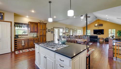 Neosho Home on 90 Acres with Private Pool and Fire Pit - Foto 5
