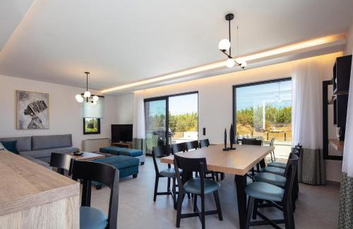 Sunnyside Villas, Just Steps to the Beach & Restaurants, By ThinkVilla - Photo 20