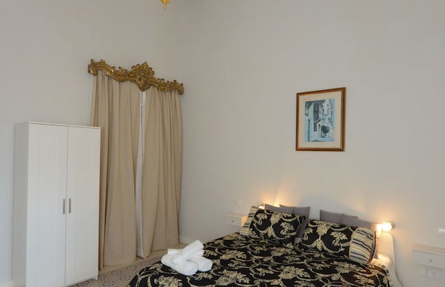 Paulos Valletta - Foto 11