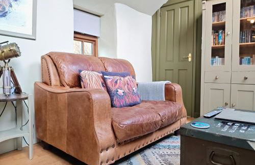 Cosy barn on rural smallholding with alpacas, goats & pigs - Foto 26