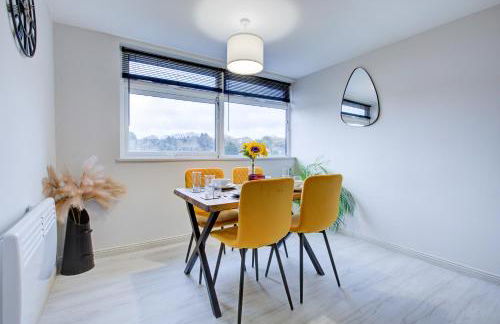 Modern 2 Bed in High Wycombe by ARP Homes, Ideal for Families or Business, Free Parking - Foto 27