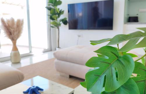 Deluxe Ocean View Penthouse - Pool & free parking - Foto 2