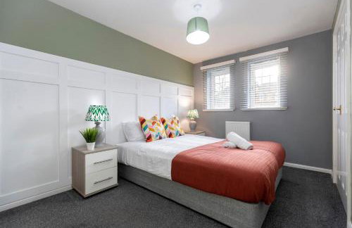 Stylish 3BR Contractor Friendly Long Stays - Photo 6