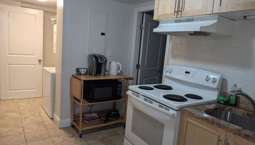 Brighton Apartment Sleeps 3 - Steps to Bus Line - Foto 5, stove