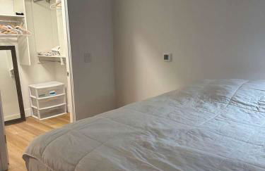 Bright, Modern Studio in White Plans - Foto 27