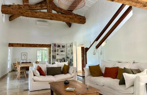 Nouveauté Villa pour 10 Personnes avec Piscine, Pétanque au Coeur des Oliviers de Provence - Foto 6