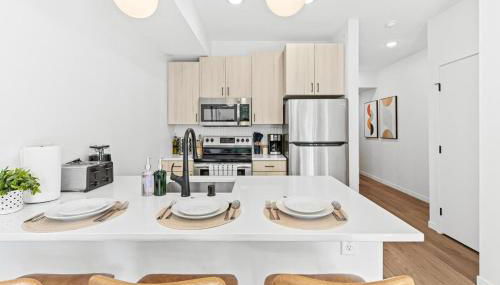 Luxury 1BD Gym Rooftop Street Parking by DT UMN - Foto 5