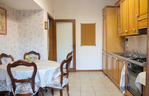 Near Airport and City Center - Foto 18