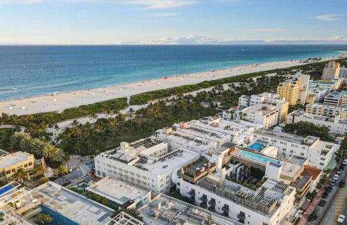 Escape 2 Beach, Ocean Dr Deco Apt with 2 Queen beds - Foto 20