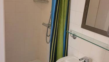 Cosy Unterkunft in ruhiger Citylage in Berlin-Mitte - Foto 2, Shower