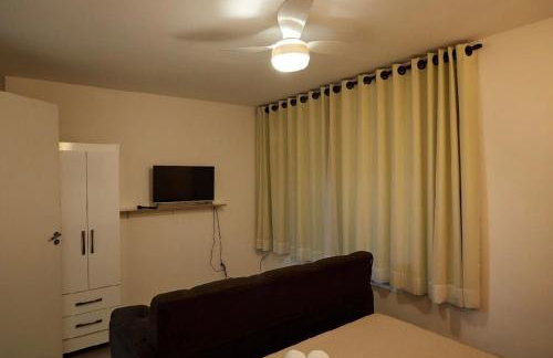 02 - ESTÚDIO NA SAVASSI com Wi-fi, TV, Vaga de garagem, Cozinha completa - Foto 23