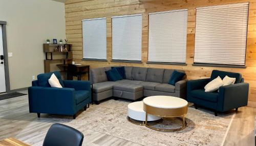 NEW Modern Cabin! 5mi to Mt Rainier National Park! Hot Tub & Wifi - Foto 4