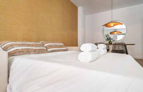 Picturesque apartment with terrace by REMS - Photo 13