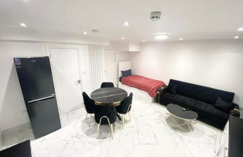 THE ROYAL BOUTIQUE REGENT LODGE by LONDON , SLEEP 8 - Foto 20
