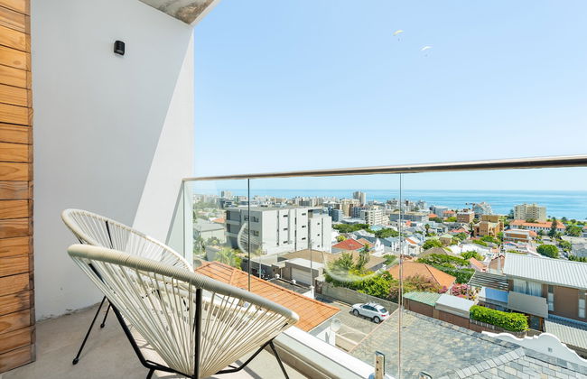 One Calais Luxury Apartments - Photo 1