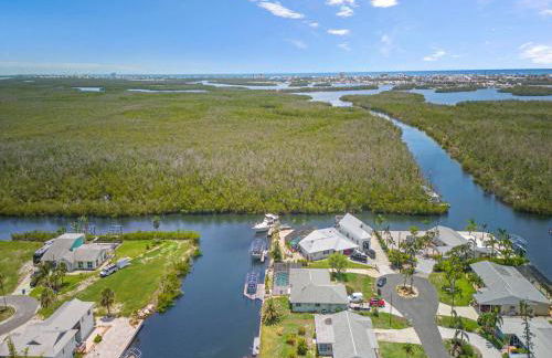 Salty Sunrise by Distinctive Beach Rentals - Foto 19