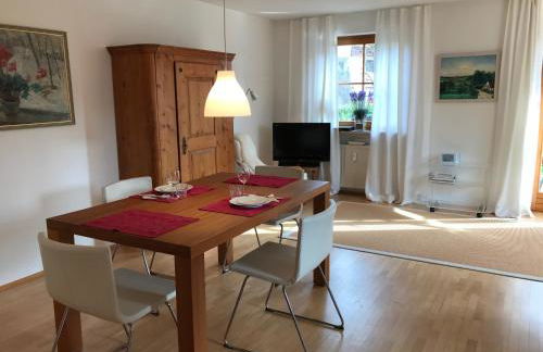 Ferienwohnung Im schönen Dorf - idyllische Lage mit Terrasse und Garten - Foto 2