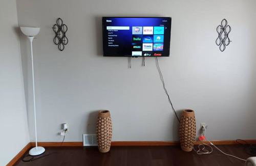 private upper 1 bd apartment - Foto 10