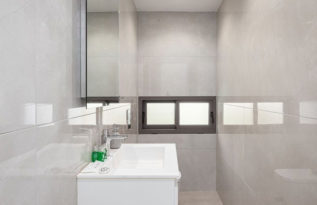 Athenian Riviera Prime Residence - Photo 36