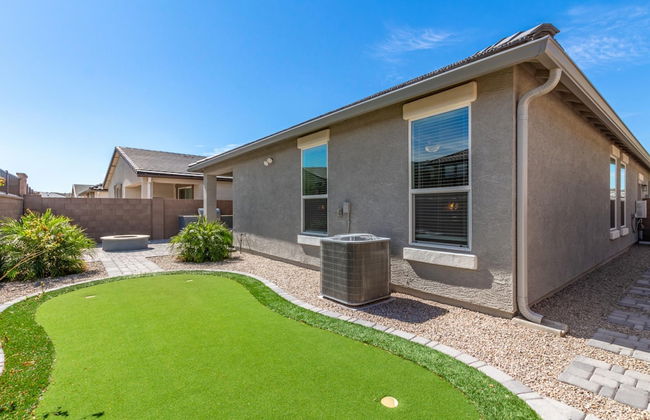 Charming Home in the Desert - Photo 42