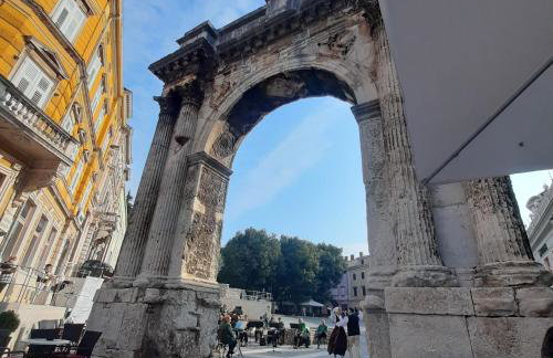 Apartments Kaić 1045 - Photo 26