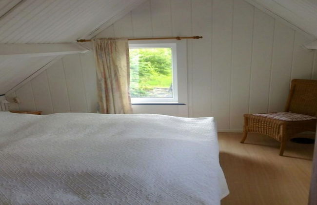 Dike House Near Breskens With Stream Garden - Photo 2