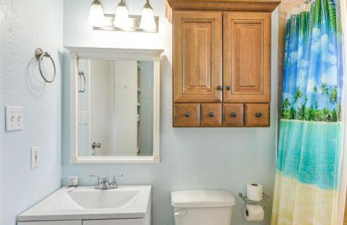 Effortless Beach Days! Family Retreat in Galveston - Photo 17