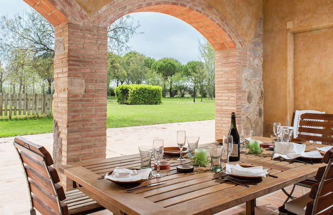 Large Farmhouse with Private Pool & Large Garden near Beach - Foto 8