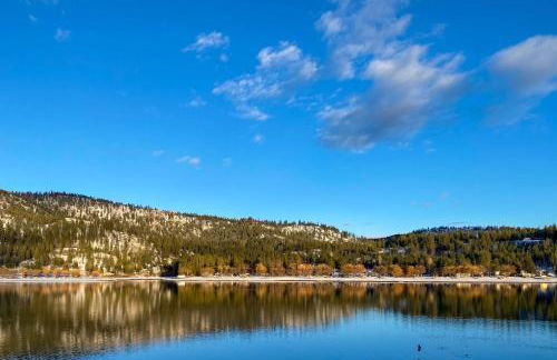 Lakefront Retreat with Kayaks, Paddle Boards and Deck! - Foto 39