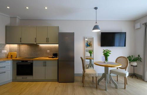 Kannas Mani Luxury Suites -Adults Friendly 14 Plus - Photo 74