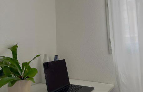 La Voulzie Appartement - Proche centre avec parking privé - Foto 26