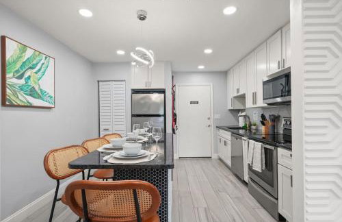 Modern Escape Near Lake Eola and Downtown Orlando - Foto 18