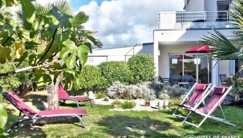 LocaLise - A80 - La villa blanche - Côté jardin - Plain-pied - Wifi inclus - Draps inclus - Animaux bienvenue - Foto 5, Garden, sunbed, Garden view