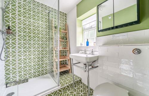 Bodior Garden Cottage Bach - Photo 19