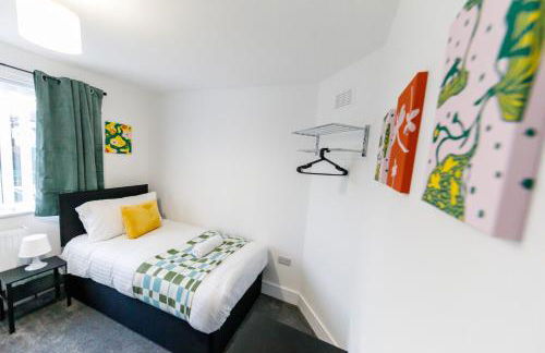 Spacious 2Bed - Great for Contractors - Driveway&Garden - Foto 15