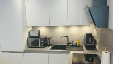 KJ Ferienwohnung bis 5P-Zentral-Balkon-WIFI-Parken - Foto 5, stove