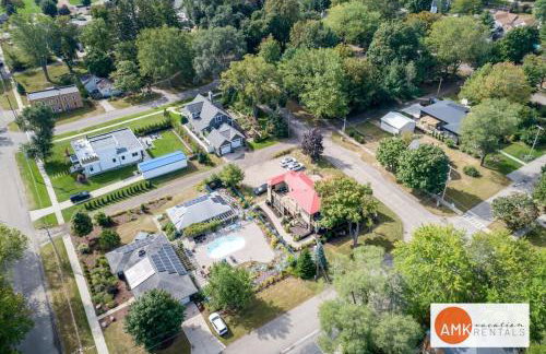 Lake Life Getaway - Condo near downtown! - Foto 37