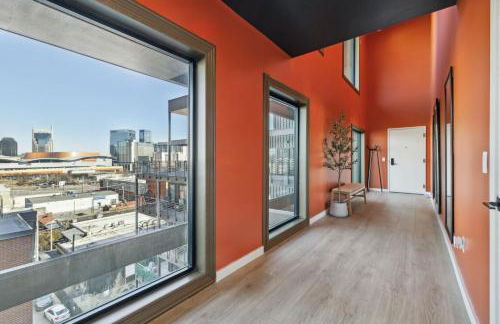 The Rhythm and Rooftop Penthouse Walk To Broadway with Pool and Amazing Views - Foto 7